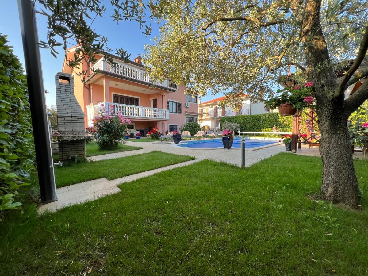 Holiday Home Korenic Umag Exterior foto